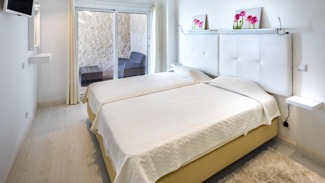 Apartamentos Monaco By Garvetur อัลบูเฟรา ภายนอก รูปภาพ